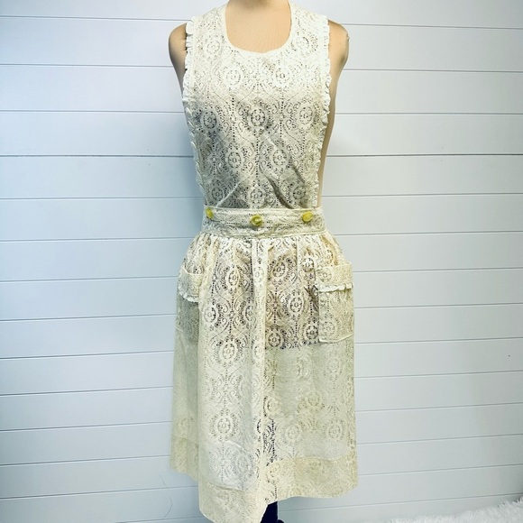 Vintage Handmade Ivory Lace Bib Apron w/ Pockets & Buttons to detach Bib M to XL - Picture 1 of 8